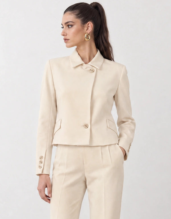 Cropped blazer with buttons